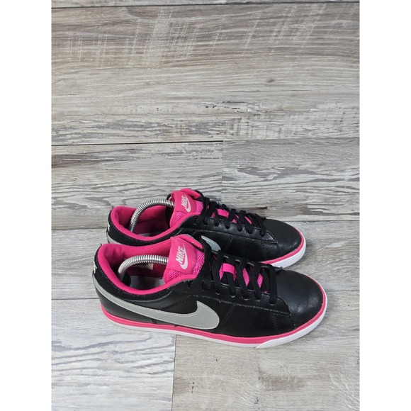 Nike Women's 631461 Ankle-High Fashion Sneakers black 631461 001 Size 10 Shoes - Picture 2 of 13